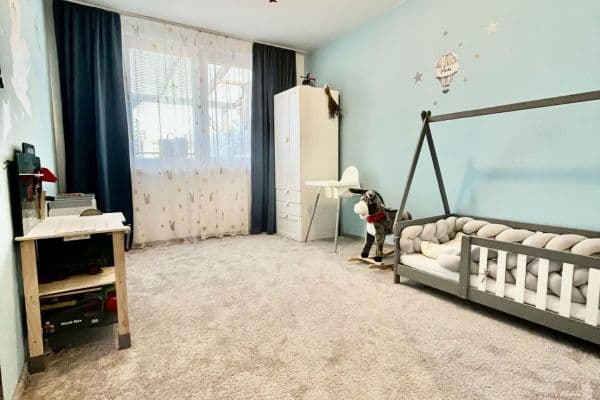 Predaj bytu 4-izbový 79 m², Jazerná, Rovinka Predaj bytu 4-izbový 79 m², Jazerná, Rovinka