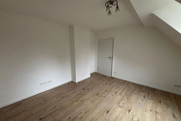 Prenájom bytu 3-izbový 53 m², Bottrop, Severné Porýnie - Westfálsko Prenájom bytu 3-izbový 53 m², Bottrop, Severné Porýnie - Westfálsko