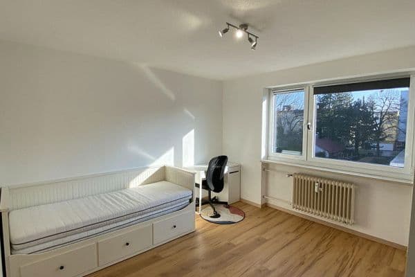 Prenájom bytu 1-izbový 80 m², Pfitznerstr, München, Bavorsko Prenájom bytu 1-izbový 80 m², Pfitznerstr, München, Bavorsko