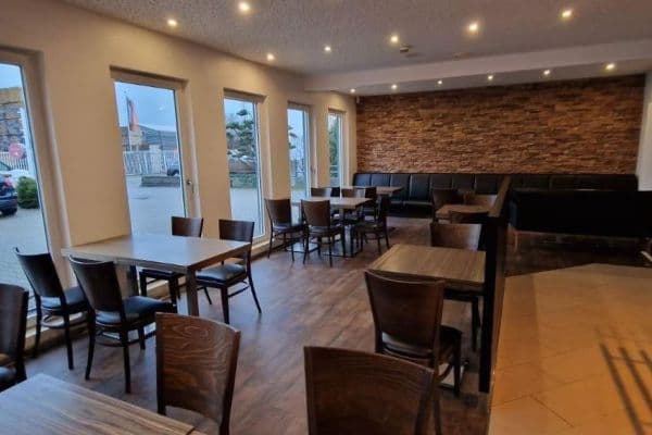 Prenájom nebytového priestoru 300 m², Baden-Baden, Bádensko-Wurttembersko Prenájom nebytového priestoru 300 m², Baden-Baden, Bádensko-Wurttembersko