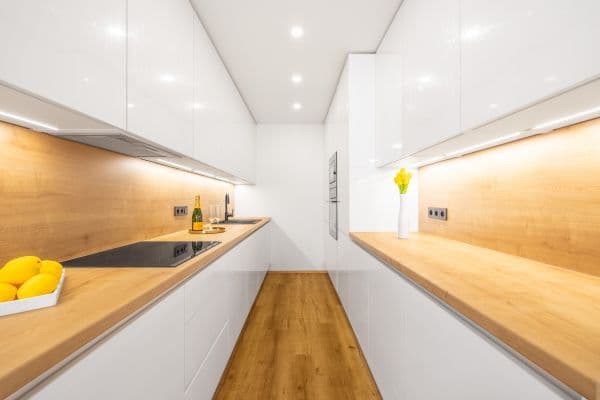 Predaj bytu 3-izbový 67 m², Ke Kateřinkám, Praha Predaj bytu 3-izbový 67 m², Ke Kateřinkám, Praha