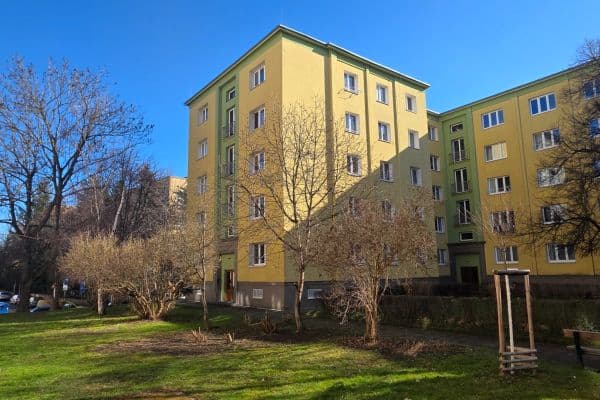 Predaj bytu 3-izbový 80 m², Krupská, Praha Predaj bytu 3-izbový 80 m², Krupská, Praha