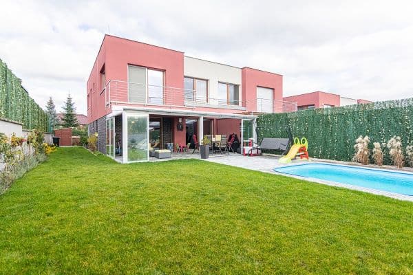 Predaj domu 162 m², pozemek 381 m², Zvoncová, Roztoky Predaj domu 162 m², pozemek 381 m², Zvoncová, Roztoky