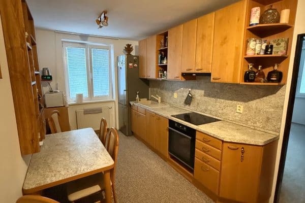 Prenájom bytu 2-izbový 65 m², Pod Štandlem, Frýdek-Místek Prenájom bytu 2-izbový 65 m², Pod Štandlem, Frýdek-Místek