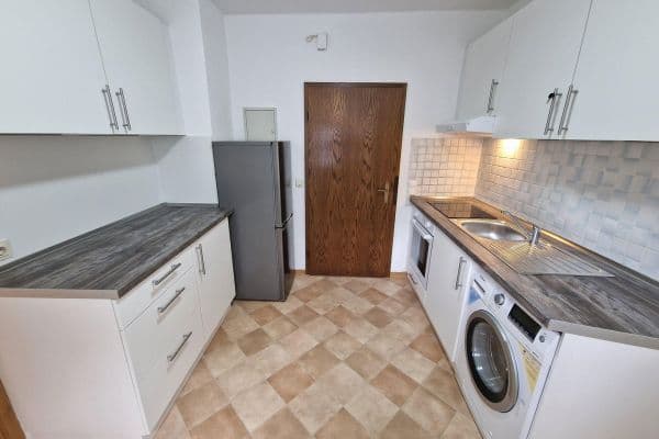 Prenájom bytu 2-izbový 36 m², Staatstraße 44, Neidenfels Prenájom bytu 2-izbový 36 m², Staatstraße 44, Neidenfels