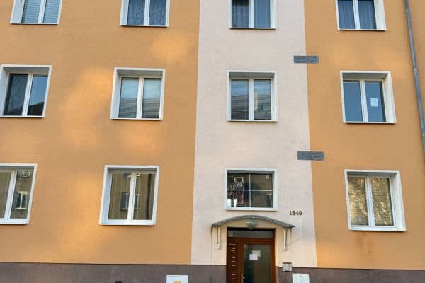 Prenájom bytu 3-izbový 77 m², Heyrovského, Sokolov Prenájom bytu 3-izbový 77 m², Heyrovského, Sokolov