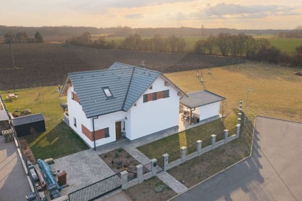 Predaj domu 136 m², pozemek 853 m², Západní, Kostomlaty nad Labem Predaj domu 136 m², pozemek 853 m², Západní, Kostomlaty nad Labem