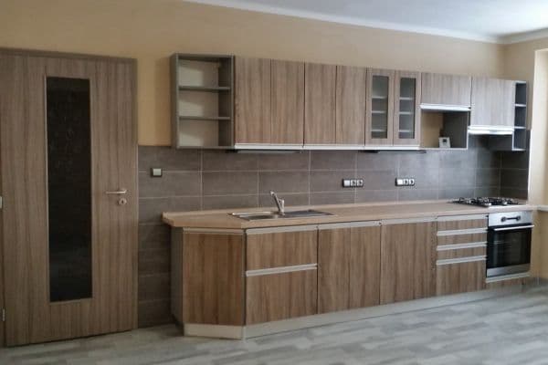 Prenájom bytu 1-izbový 54 m², Nádražní, Loket Prenájom bytu 1-izbový 54 m², Nádražní, Loket