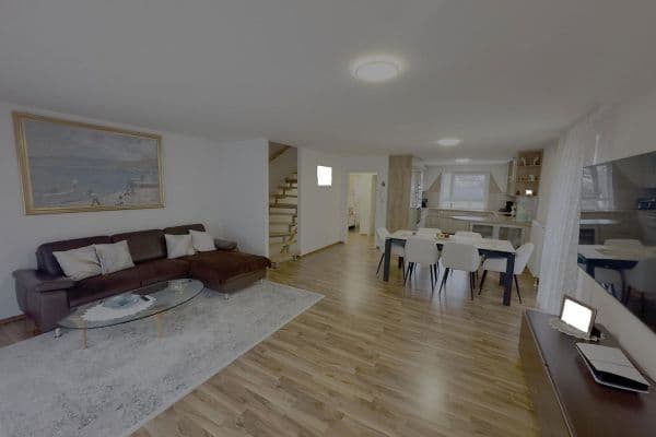 Predaj domu 195 m², pozemek 380 m², Pfinztal Predaj domu 195 m², pozemek 380 m², Pfinztal