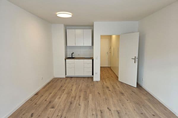 Prenájom bytu 1-izbový 35 m², Mauerstr. 18, Düsseldorf, Severné Porýnie - Westfálsko Prenájom bytu 1-izbový 35 m², Mauerstr. 18, Düsseldorf, Severné Porýnie - Westfálsko