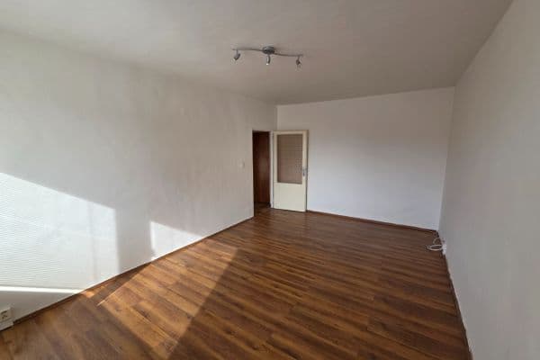 Prenájom bytu 2-izbový 53 m², Rýmařovská, Praha Prenájom bytu 2-izbový 53 m², Rýmařovská, Praha