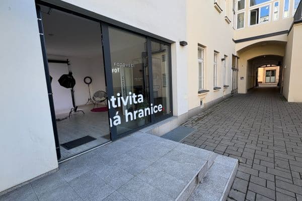 Prenájom kancelárie 105 m², Lidická, Praha Prenájom kancelárie 105 m², Lidická, Praha