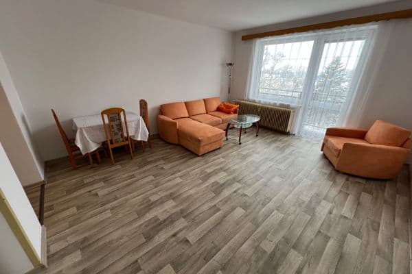 Prenájom bytu 1-izbový 37 m², V Bytovkách, Králíky Prenájom bytu 1-izbový 37 m², V Bytovkách, Králíky
