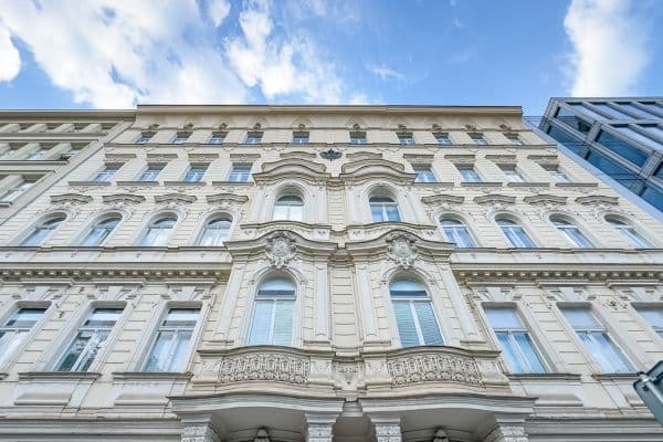 Prenájom kancelárie 128 m², Karlovo náměstí, Praha Prenájom kancelárie 128 m², Karlovo náměstí, Praha