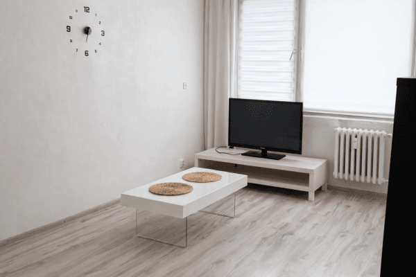 Prenájom bytu 2-izbový 50 m², Anglická, Kladno Prenájom bytu 2-izbový 50 m², Anglická, Kladno