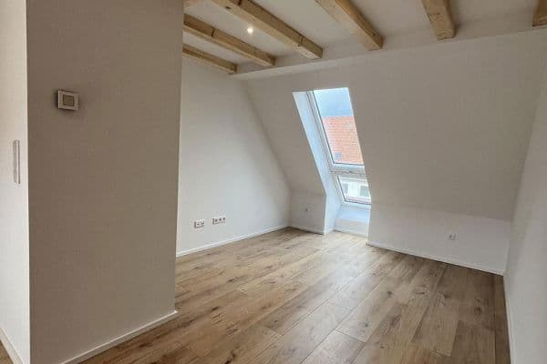 Prenájom bytu 3-izbový 58 m², Okenstraße 36, Nürnberg Prenájom bytu 3-izbový 58 m², Okenstraße 36, Nürnberg