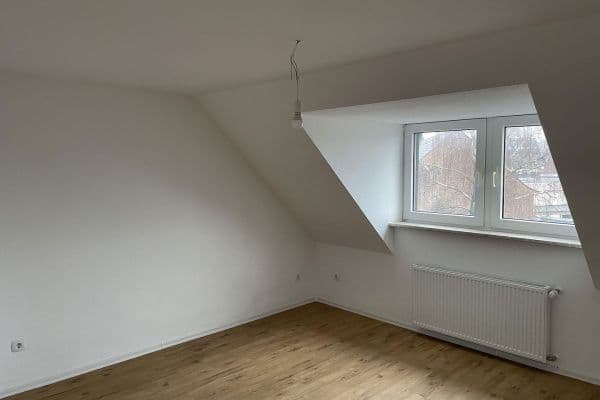 Prenájom bytu 3-izbový 63 m², Steckendorfer Str. 176, Krefeld, Severné Porýnie - Westfálsko Prenájom bytu 3-izbový 63 m², Steckendorfer Str. 176, Krefeld, Severné Porýnie - Westfálsko