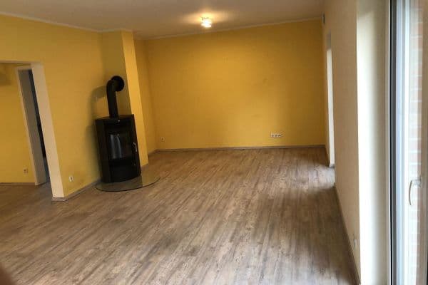 Predaj domu 130 m², pozemek 600 m², Thälmannstr. 37, Wandlitz Predaj domu 130 m², pozemek 600 m², Thälmannstr. 37, Wandlitz