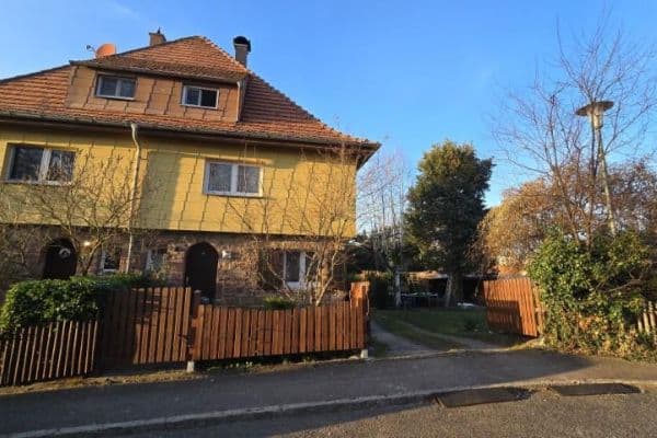 Predaj domu 106 m², pozemek 454 m², Pforzheim, Bádensko-Wurttembersko Predaj domu 106 m², pozemek 454 m², Pforzheim, Bádensko-Wurttembersko