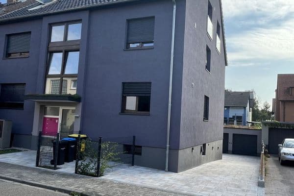 Prenájom bytu 3-izbový 115 m², Bibliser Strasse 10, Mannheim Prenájom bytu 3-izbový 115 m², Bibliser Strasse 10, Mannheim