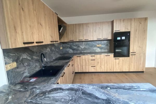 Prenájom bytu 3-izbový 134 m², Na Líše, Praha Prenájom bytu 3-izbový 134 m², Na Líše, Praha