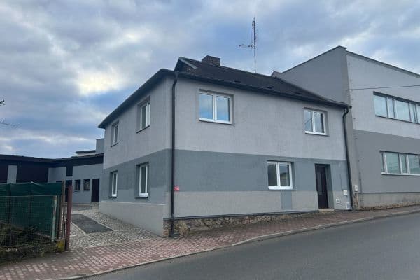 Prenájom bytu 3-izbový 100 m², Skrýšovská, Pelhřimov, Kraj Vysočina Prenájom bytu 3-izbový 100 m², Skrýšovská, Pelhřimov, Kraj Vysočina