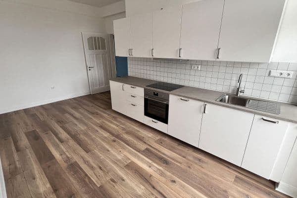 Prenájom bytu 2-izbový 66 m², Düsseldorf, Severné Porýnie - Westfálsko Prenájom bytu 2-izbový 66 m², Düsseldorf, Severné Porýnie - Westfálsko