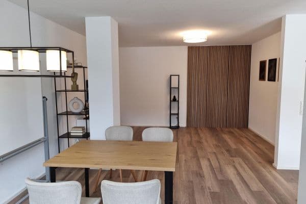 Prenájom bytu 3-izbový 95 m², Meisterstr. 21, Balingen Prenájom bytu 3-izbový 95 m², Meisterstr. 21, Balingen