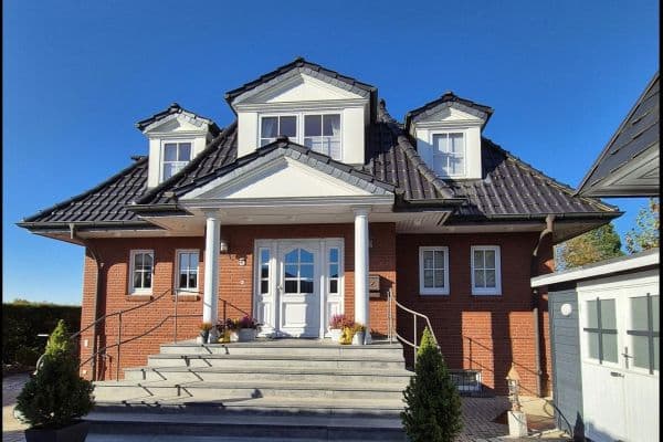 Predaj domu 260 m², pozemek 1.088 m², Rellingen Predaj domu 260 m², pozemek 1.088 m², Rellingen