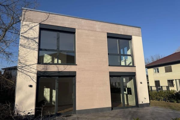 Prenájom bytu 3-izbový 105 m², Berlin, Berlín Prenájom bytu 3-izbový 105 m², Berlin, Berlín