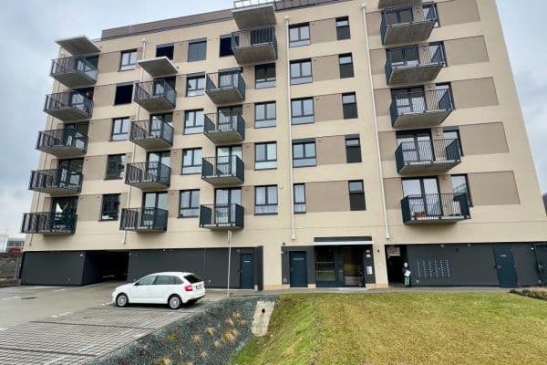 Prenájom bytu 2-izbový 40 m², Nádražní, Kralupy nad Vltavou Prenájom bytu 2-izbový 40 m², Nádražní, Kralupy nad Vltavou