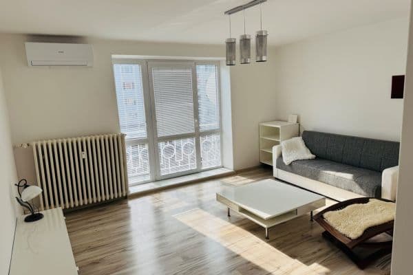 Prenájom bytu 2-izbový 55 m², Šoltésovej, Bratislava Prenájom bytu 2-izbový 55 m², Šoltésovej, Bratislava