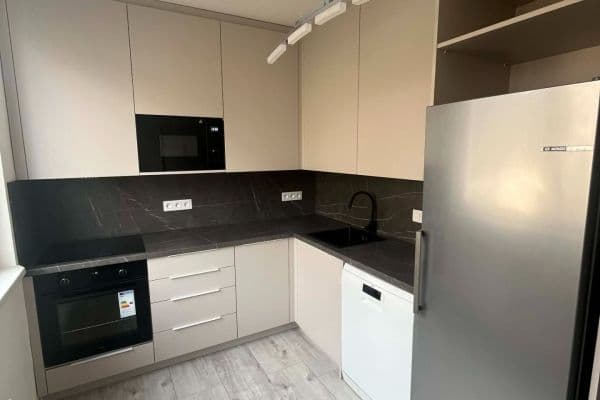 Prenájom bytu 3-izbový 73 m², Sadová, Adamov Prenájom bytu 3-izbový 73 m², Sadová, Adamov