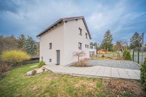 Predaj domu 175 m², pozemek 378 m², Plzeň Predaj domu 175 m², pozemek 378 m², Plzeň
