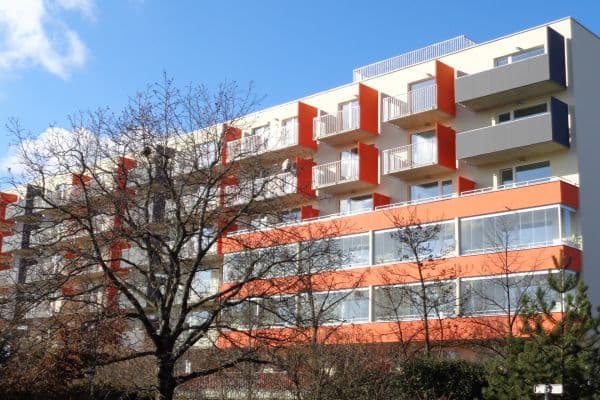 Prenájom bytu 1-izbový 34 m², Letovská, Praha Prenájom bytu 1-izbový 34 m², Letovská, Praha