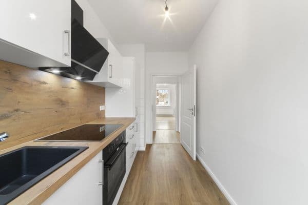 Prenájom bytu 3-izbový 65 m², Kirchhöfnerstraße 16, Hannover, Dolné Sasko Prenájom bytu 3-izbový 65 m², Kirchhöfnerstraße 16, Hannover, Dolné Sasko