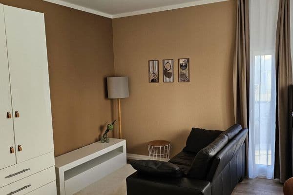 Prenájom bytu 1-izbový 24 m², Großbettlingen Prenájom bytu 1-izbový 24 m², Großbettlingen