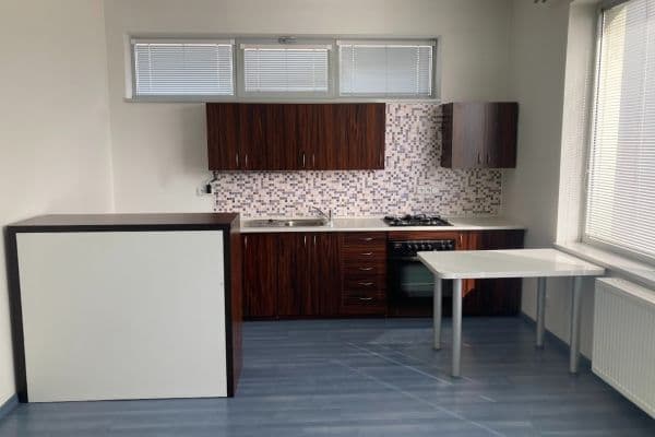 Prenájom bytu 1-izbový 34 m², Tyršova, Nymburk Prenájom bytu 1-izbový 34 m², Tyršova, Nymburk