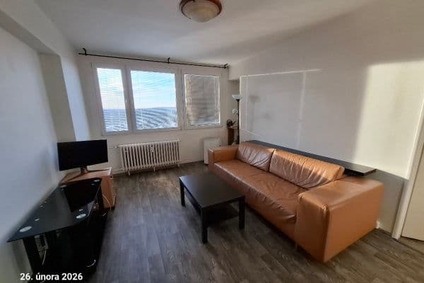 Prenájom bytu 2-izbový 43 m², Vokovická, Praha Prenájom bytu 2-izbový 43 m², Vokovická, Praha