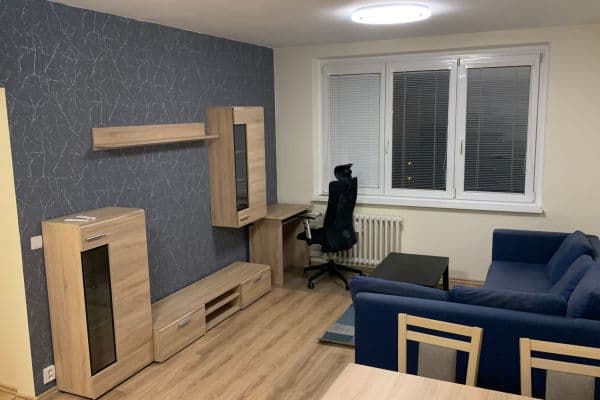 Prenájom bytu 2-izbový 48 m², Svážná, Brno Prenájom bytu 2-izbový 48 m², Svážná, Brno