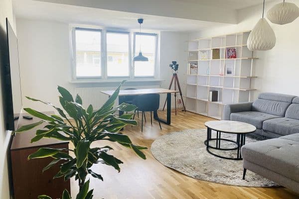 Prenájom bytu 2-izbový 70 m², Am Gemeindepark 42, Berlin, Berlín Prenájom bytu 2-izbový 70 m², Am Gemeindepark 42, Berlin, Berlín