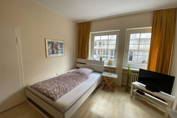 Prenájom bytu 1-izbový 27 m², Cantadorstr. 21, Düsseldorf, Severné Porýnie - Westfálsko Prenájom bytu 1-izbový 27 m², Cantadorstr. 21, Düsseldorf, Severné Porýnie - Westfálsko