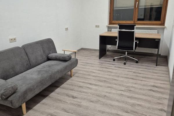 Prenájom bytu 2-izbový 25 m², Sonnenstr. 53a, Gilching, Bavorsko Prenájom bytu 2-izbový 25 m², Sonnenstr. 53a, Gilching, Bavorsko