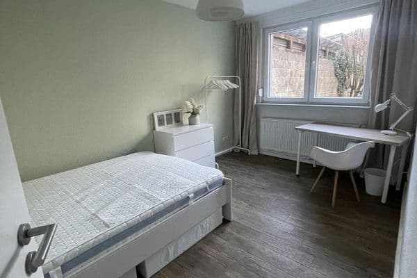 Prenájom bytu 14 m², Bornheimerstr. 80, Bonn Prenájom bytu 14 m², Bornheimerstr. 80, Bonn