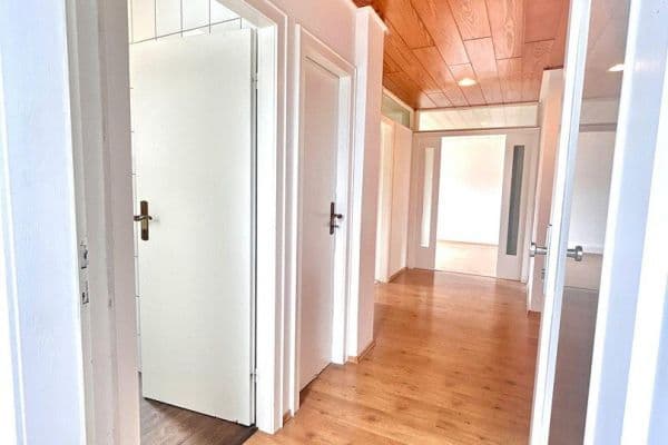 Prenájom bytu 2-izbový 90 m², Lutherstraße 8, Osnabrück, Dolné Sasko Prenájom bytu 2-izbový 90 m², Lutherstraße 8, Osnabrück, Dolné Sasko