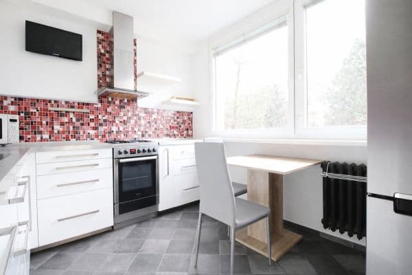 Prenájom bytu 3-izbový 64 m², U stadionu, Mladá Boleslav, Středočeský kraj Prenájom bytu 3-izbový 64 m², U stadionu, Mladá Boleslav, Středočeský kraj