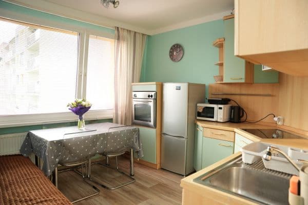 Predaj bytu 2-izbový 38 m², Na Domovině, Praha Predaj bytu 2-izbový 38 m², Na Domovině, Praha