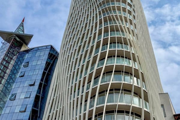 Prenájom bytu 3-izbový 98 m², U Sluncové, Praha Prenájom bytu 3-izbový 98 m², U Sluncové, Praha