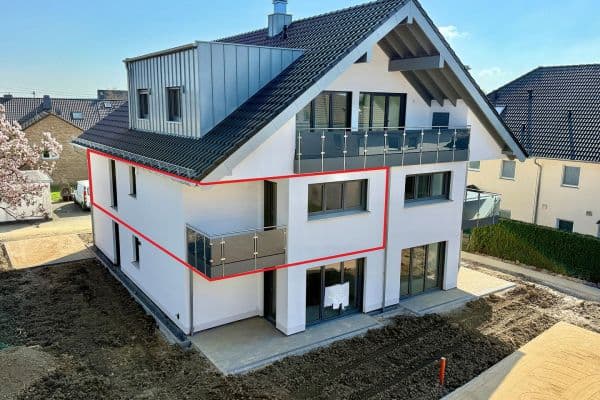 Prenájom bytu 2-izbový 70 m², Neunkirchen-Seelscheid Prenájom bytu 2-izbový 70 m², Neunkirchen-Seelscheid
