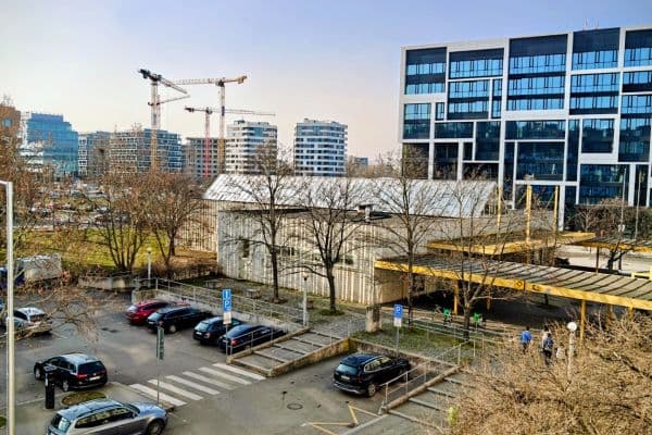 Prenájom bytu Garsoniéra 16 m², Molákova, Praha Prenájom bytu Garsoniéra 16 m², Molákova, Praha